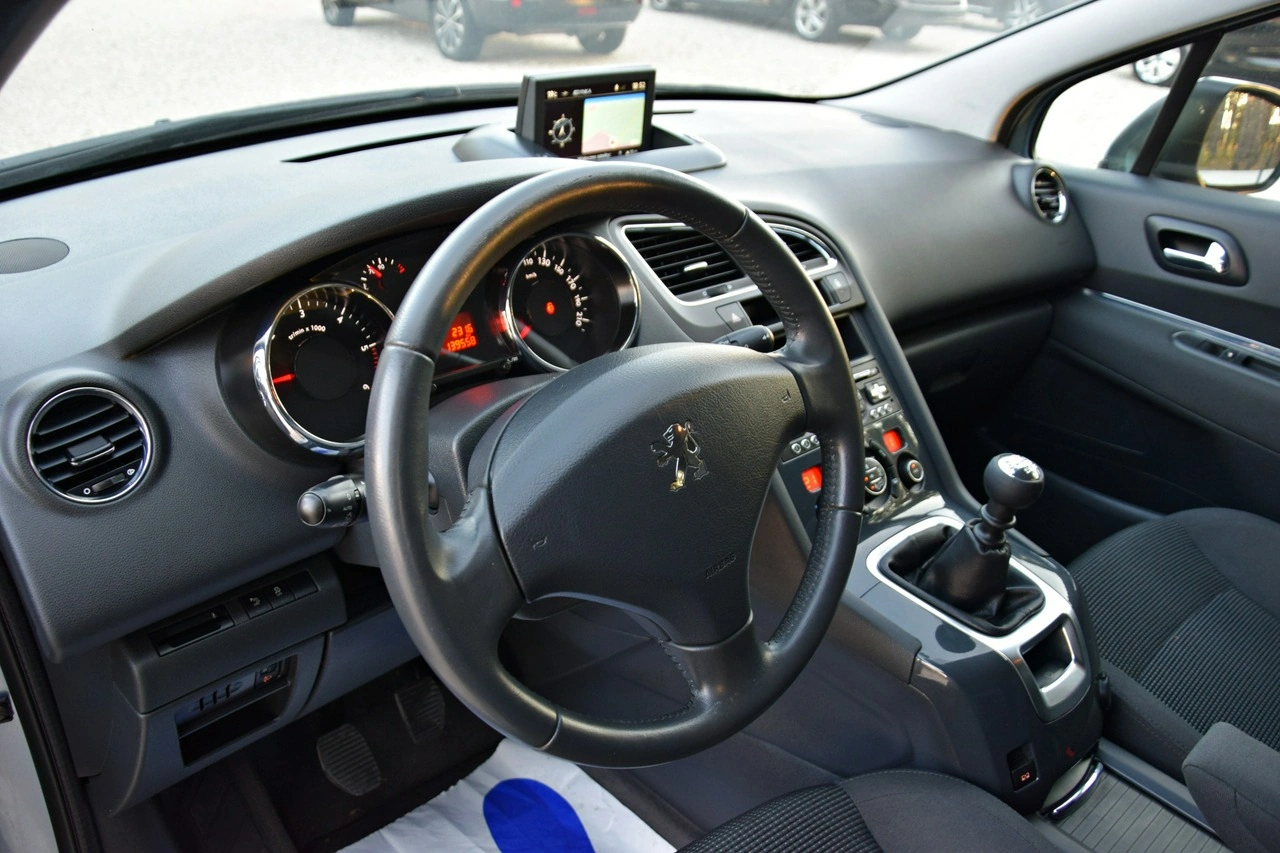 Peugeot 5008 - Zdjęcie 28