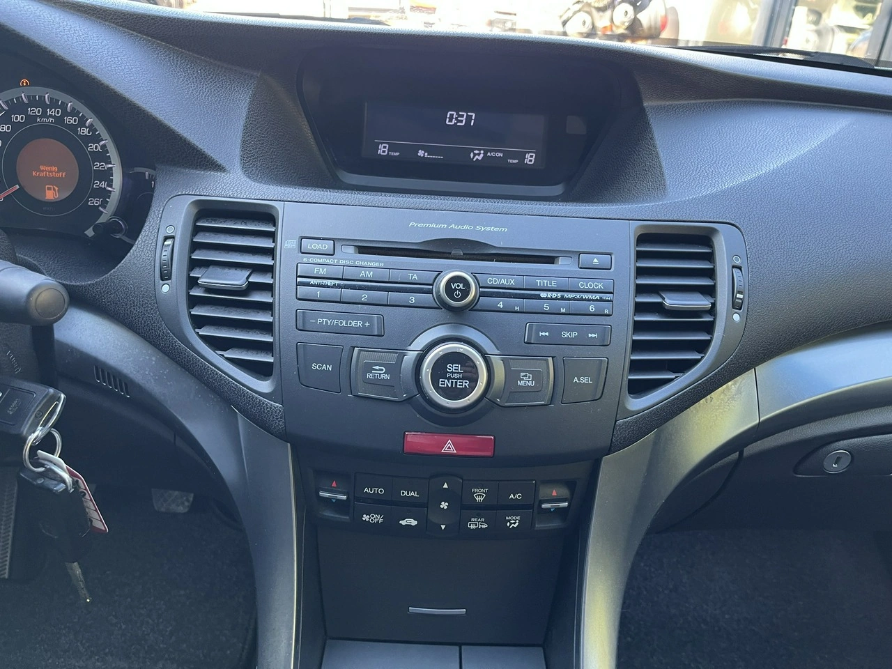 Honda Accord - Zdjęcie 14