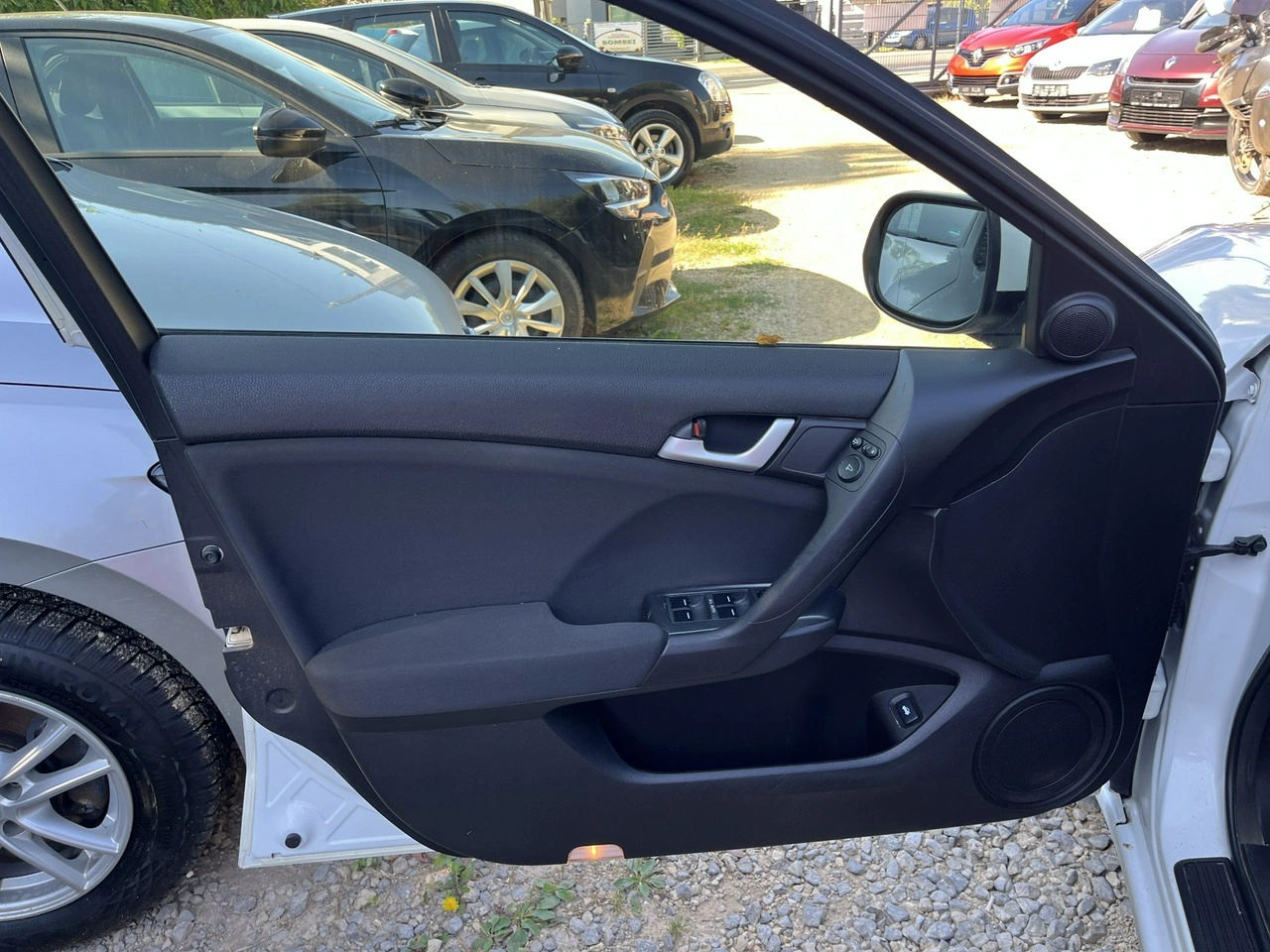 Honda Accord - Zdjęcie 18