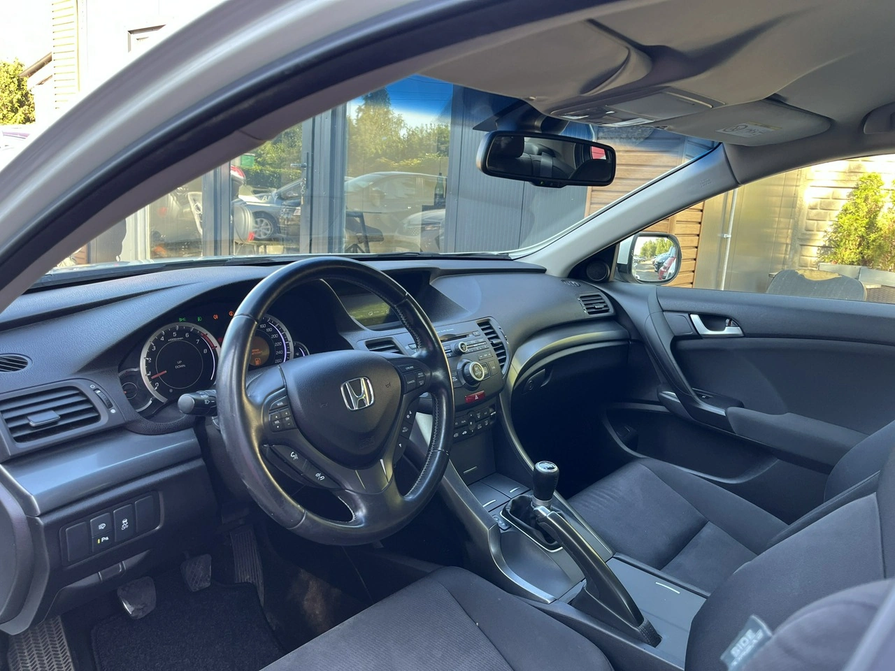 Honda Accord - Zdjęcie 19