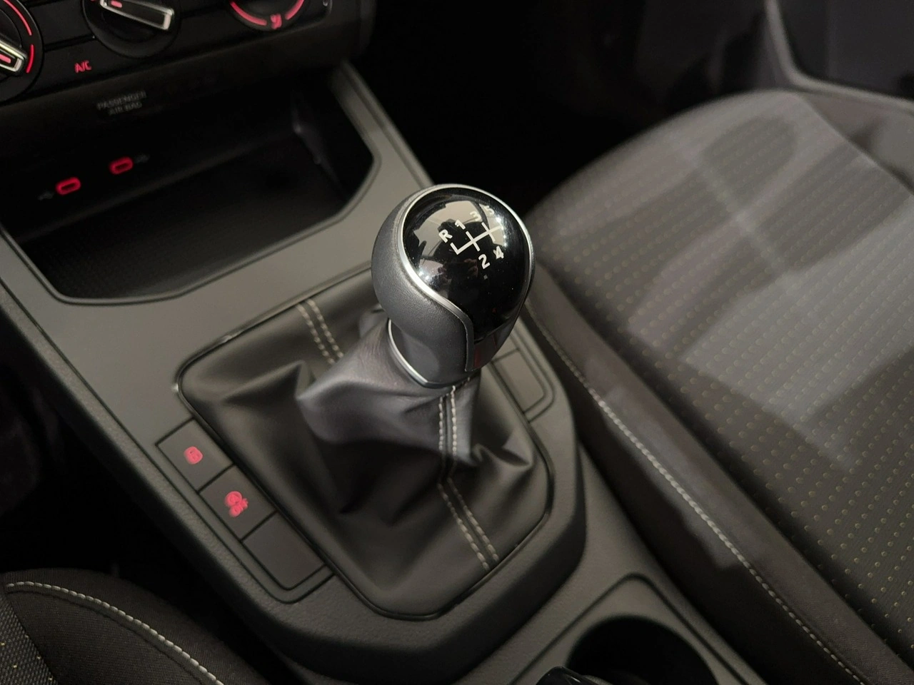 Seat Ibiza - Zdjęcie 15