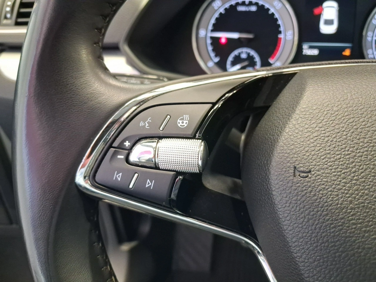 Skoda Superb - Zdjęcie 9