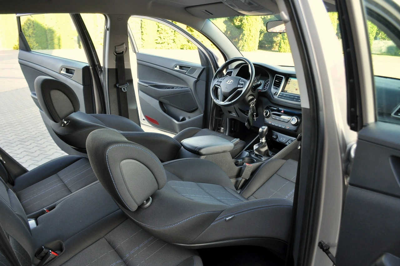 Hyundai Tucson - Zdjęcie 22