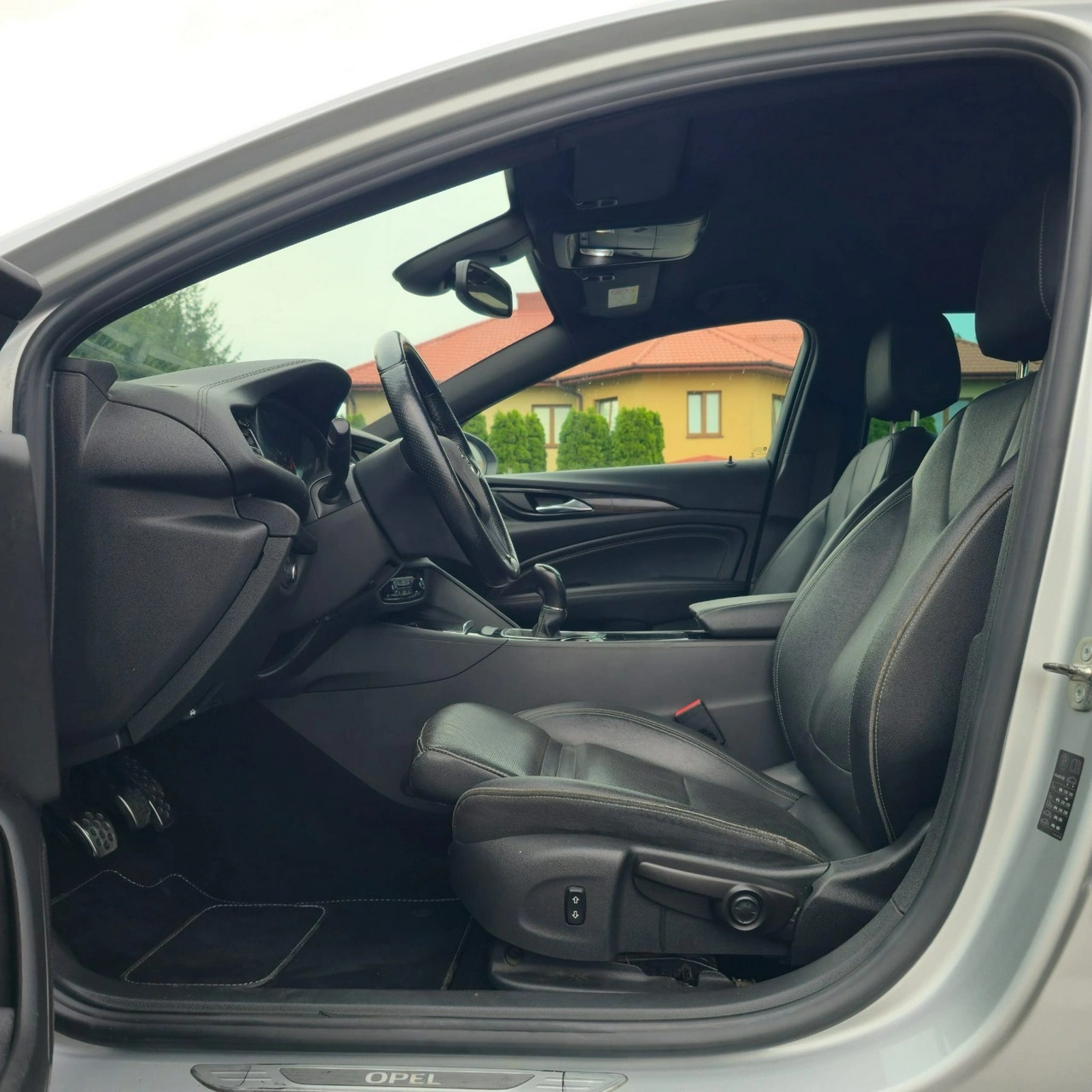 Opel Insignia - Zdjęcie 18
