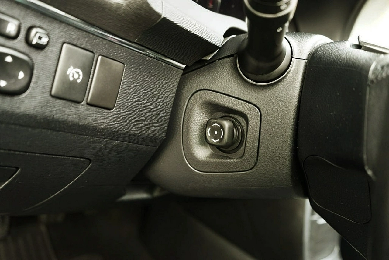 Toyota Avensis - Zdjęcie 17