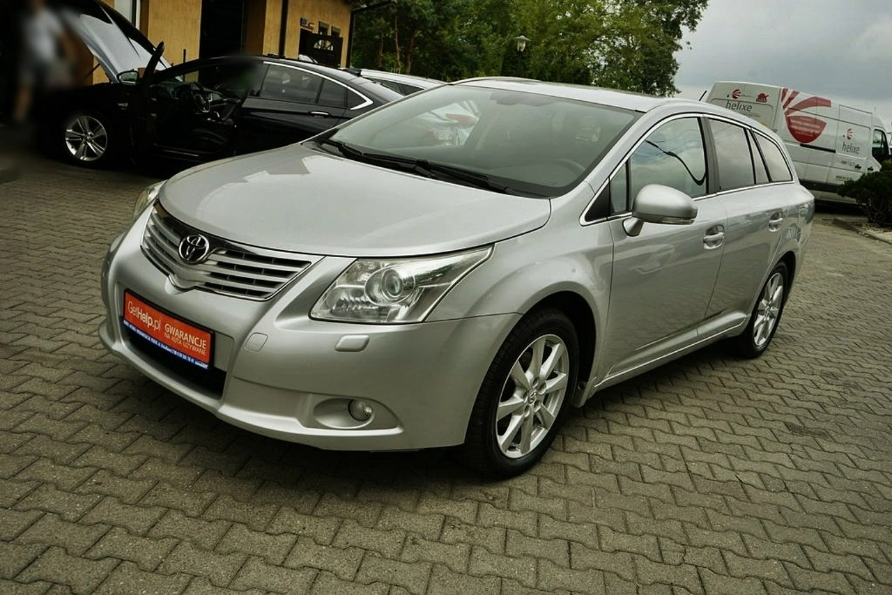 Toyota Avensis - Zdjęcie 1