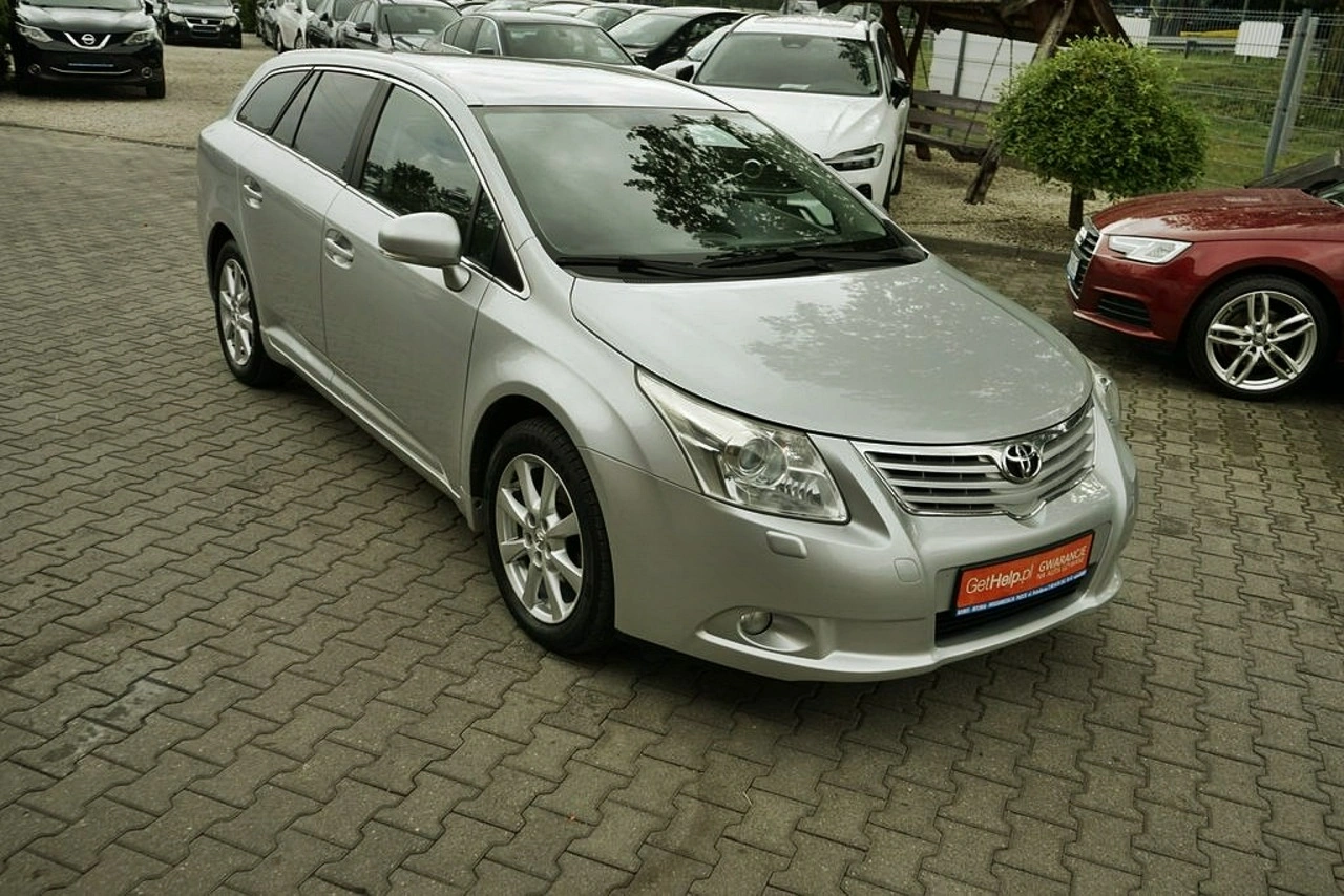 Toyota Avensis - Zdjęcie 3