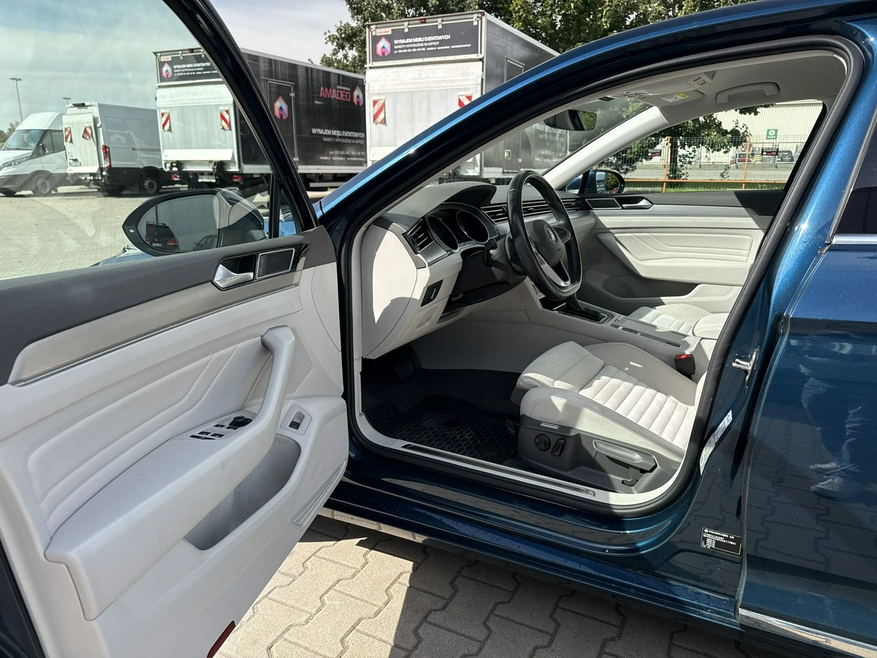 Volkswagen Passat - Zdjęcie 9