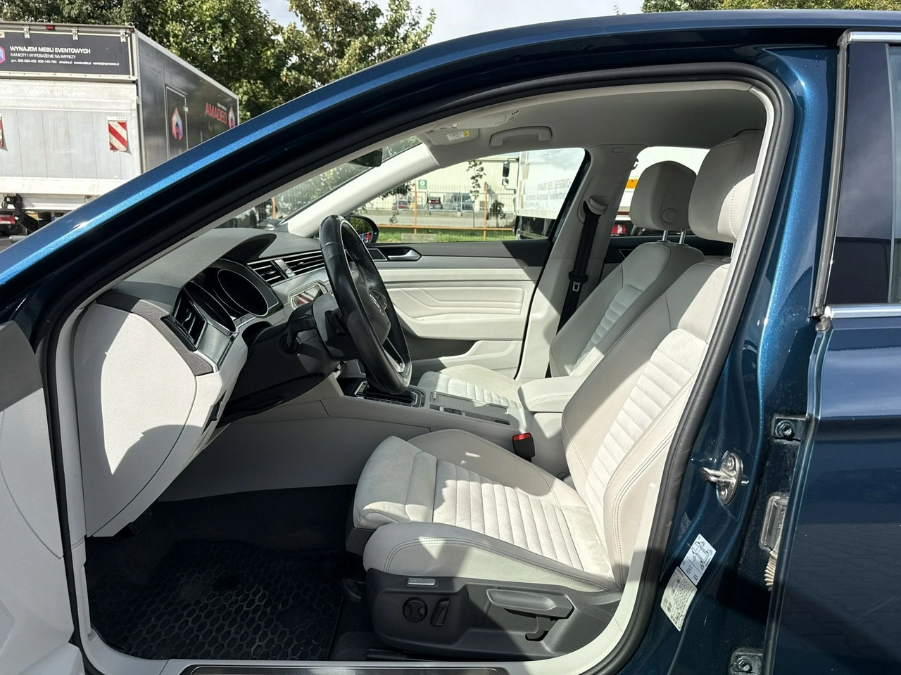 Volkswagen Passat - Zdjęcie 10