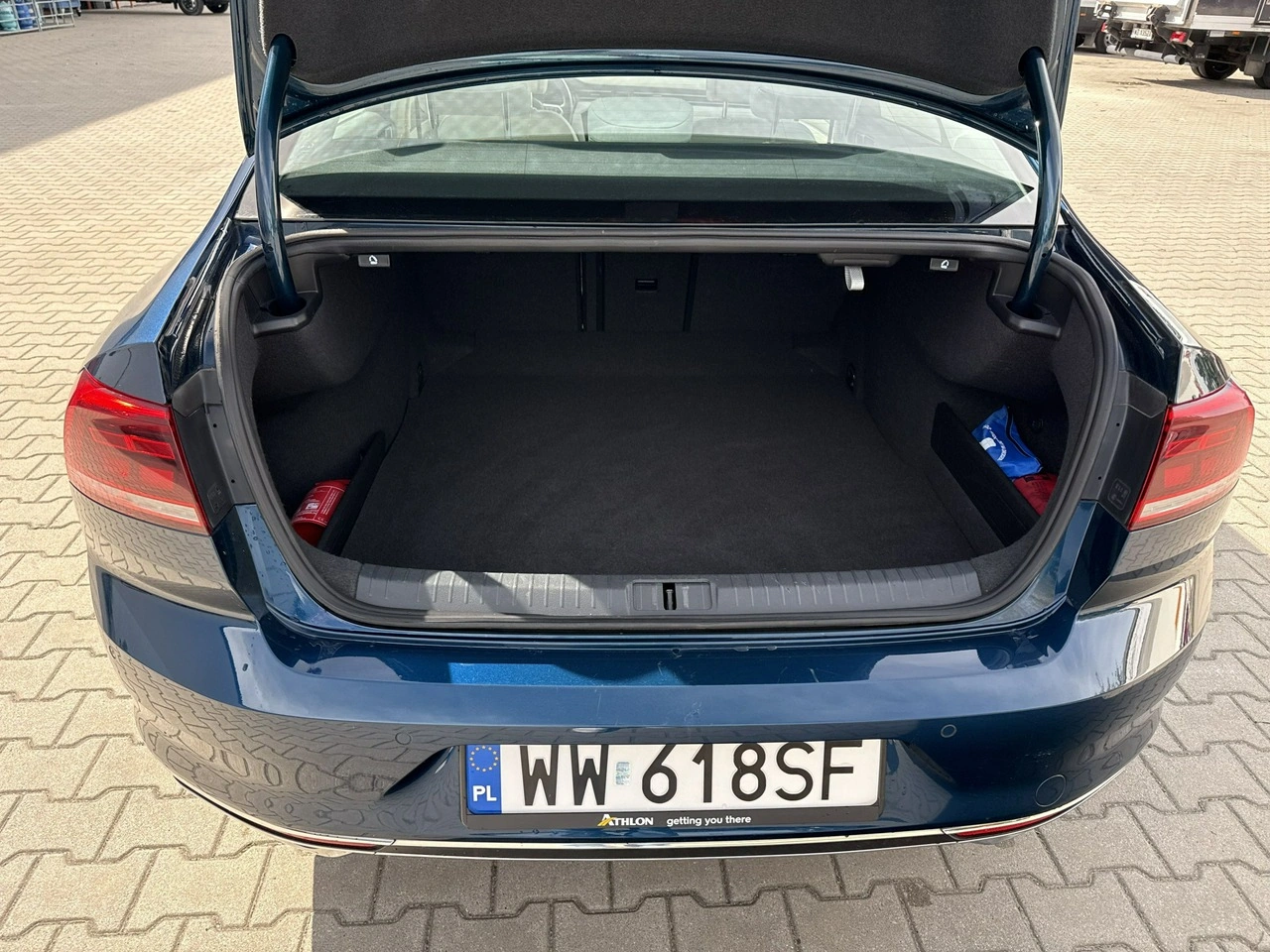 Volkswagen Passat - Zdjęcie 15