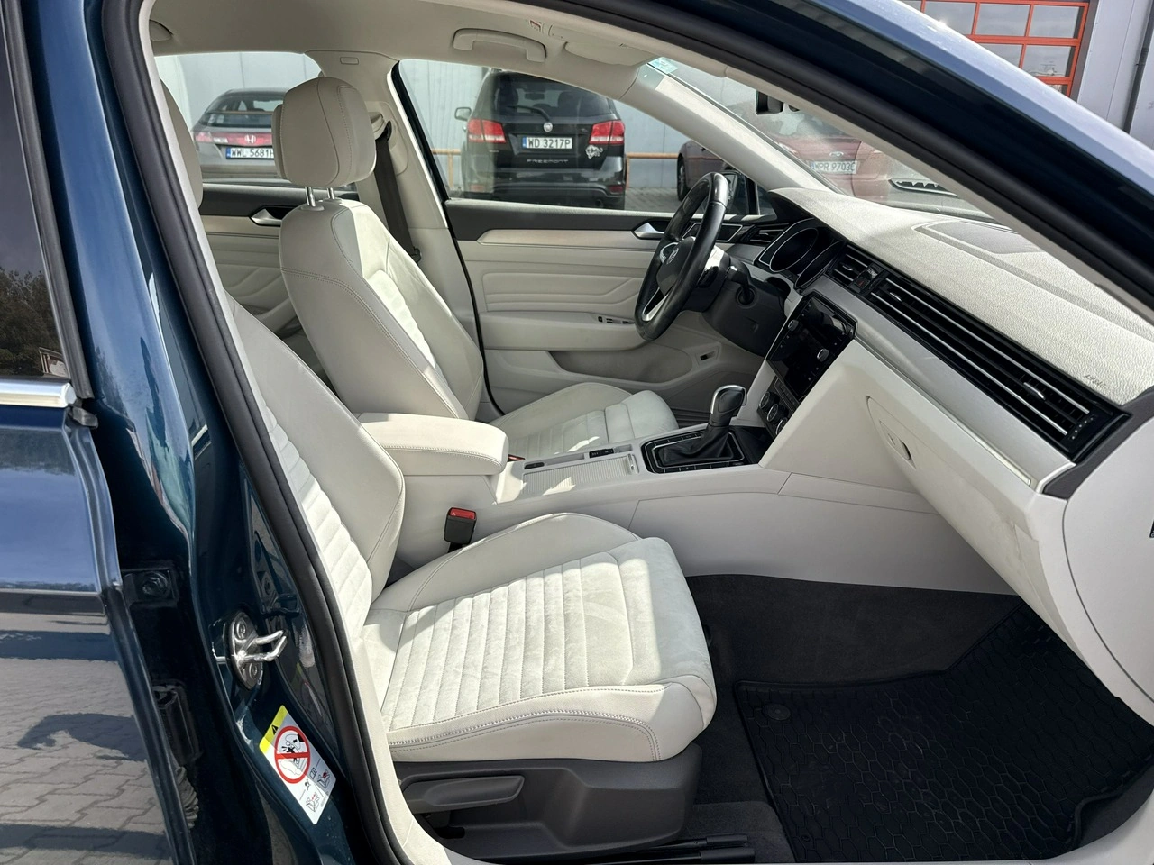 Volkswagen Passat - Zdjęcie 19