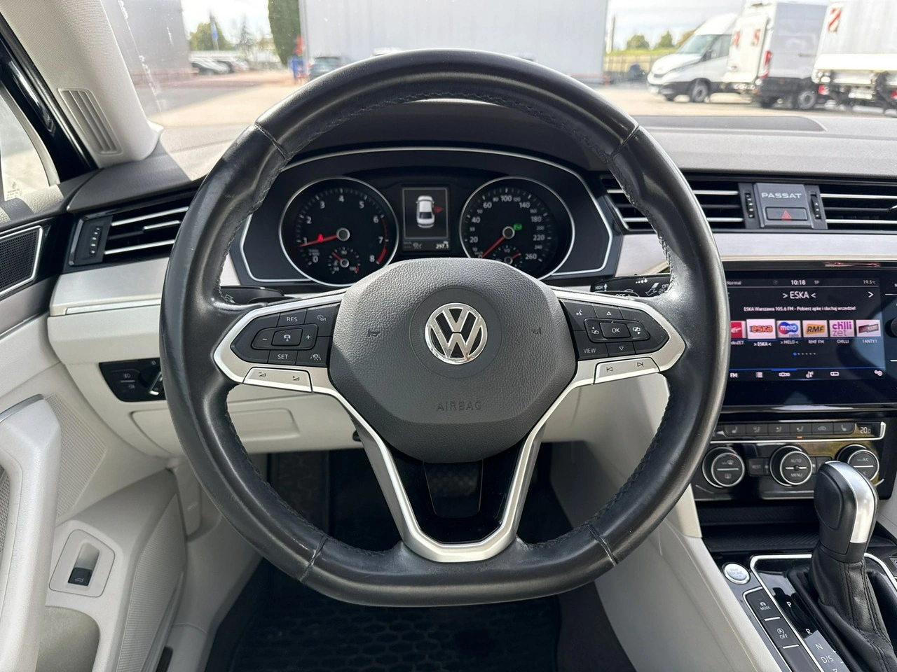 Volkswagen Passat - Zdjęcie 24