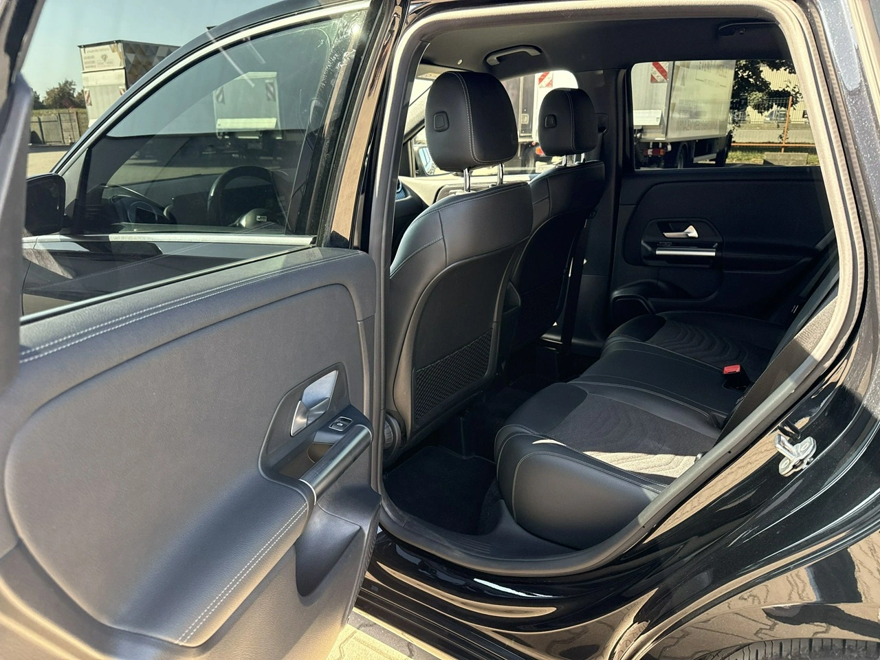 Mercedes B 220 - Zdjęcie 13