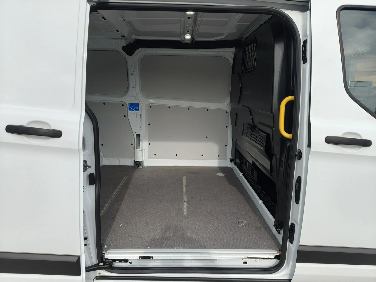 Ford Transit Custom - Zdjęcie 22