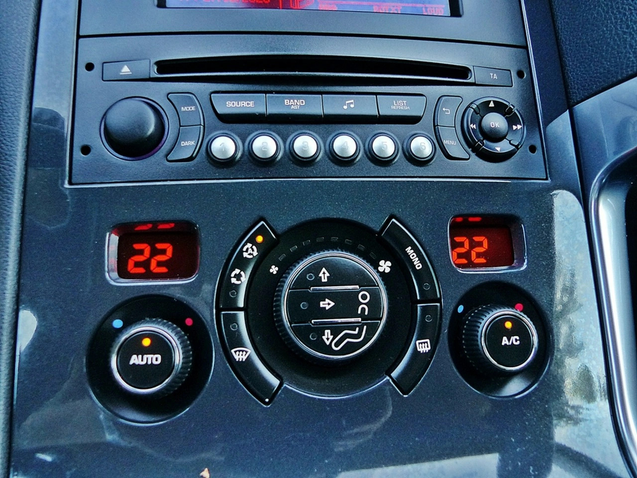 Peugeot 3008 - Zdjęcie 32
