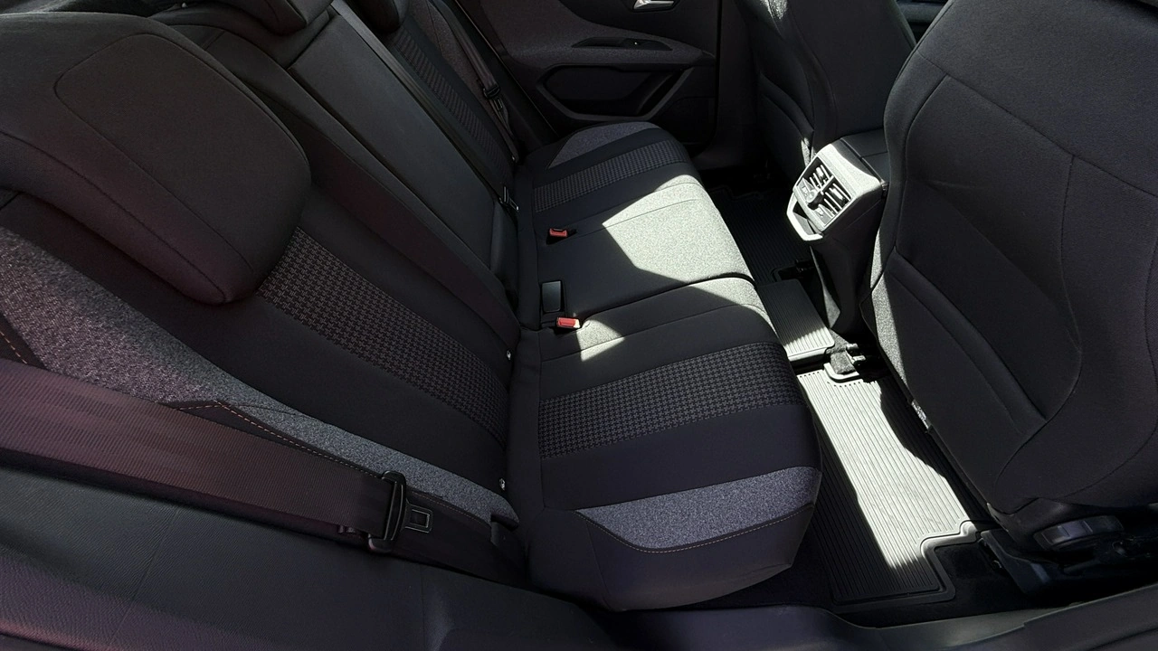Peugeot 3008 - Zdjęcie 17