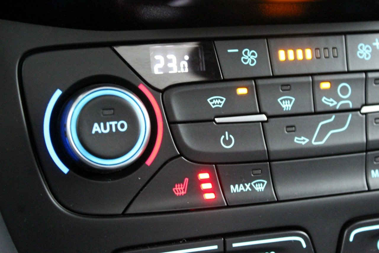 Ford Tourneo Connect - Zdjęcie 19
