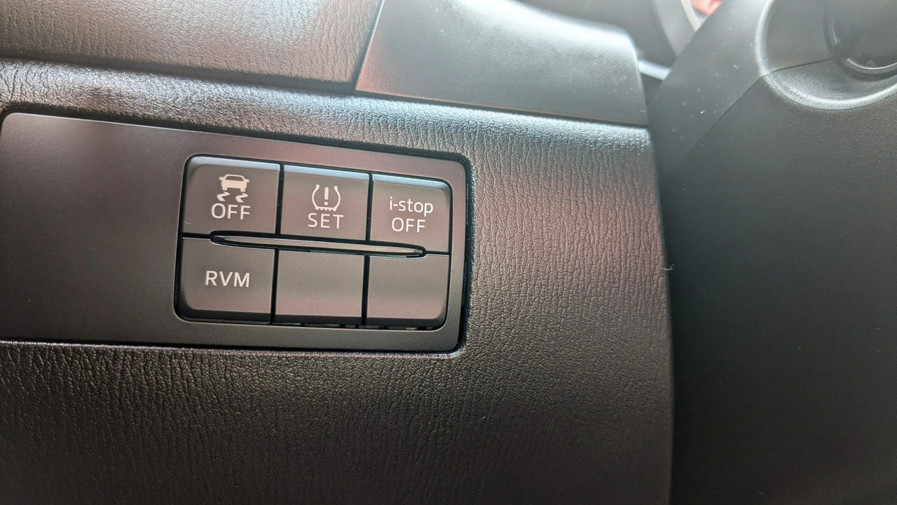 Mazda 3 - Zdjęcie 30