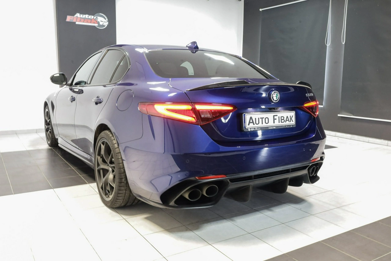 Alfa Romeo Giulia - Zdjęcie 9