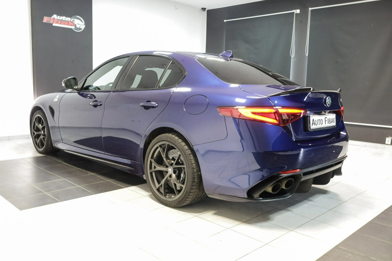 Alfa Romeo Giulia - Zdjęcie 10