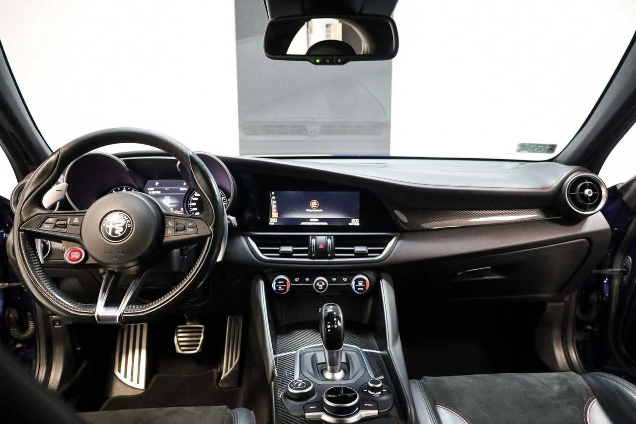 Alfa Romeo Giulia - Zdjęcie 13
