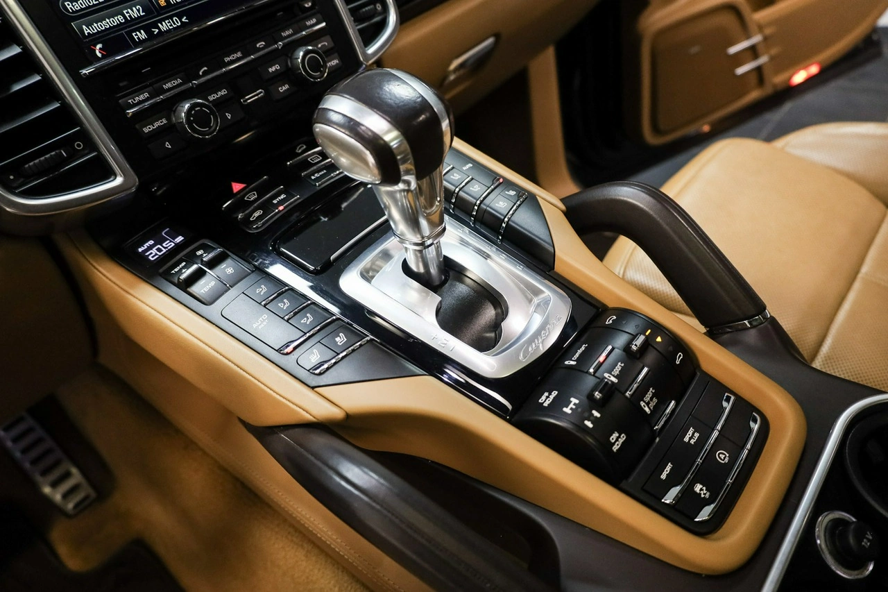 Porsche Cayenne S - Zdjęcie 19