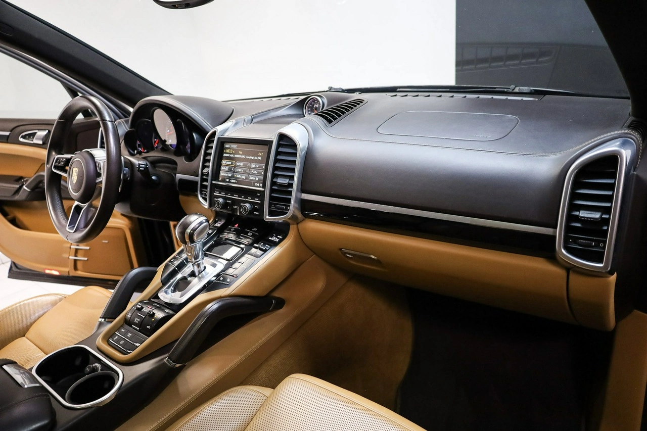 Porsche Cayenne S - Zdjęcie 23