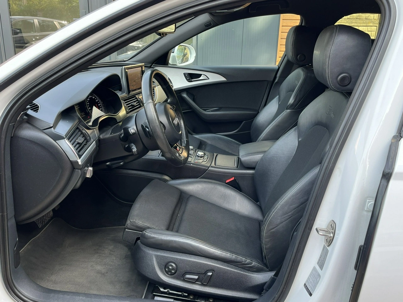 Audi A6 - Zdjęcie 18