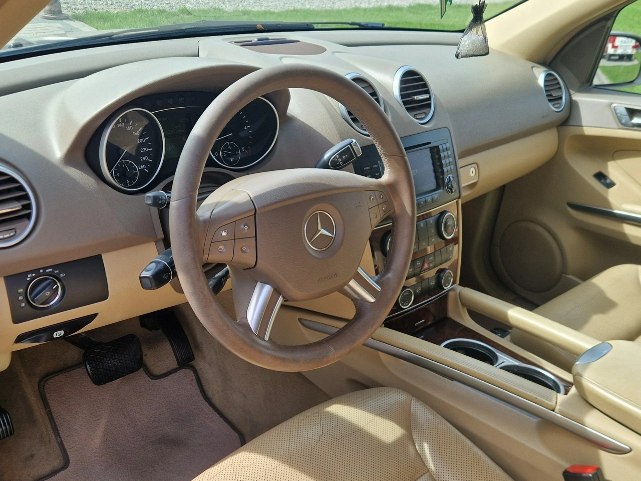 Mercedes ML 420 - Zdjęcie 17