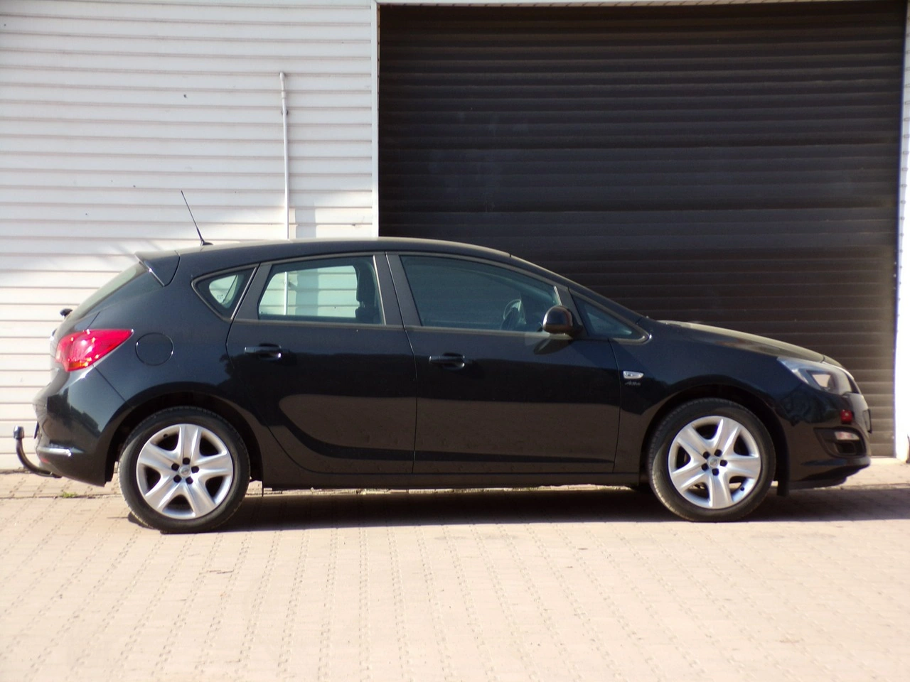 Opel Astra - Zdjęcie 11