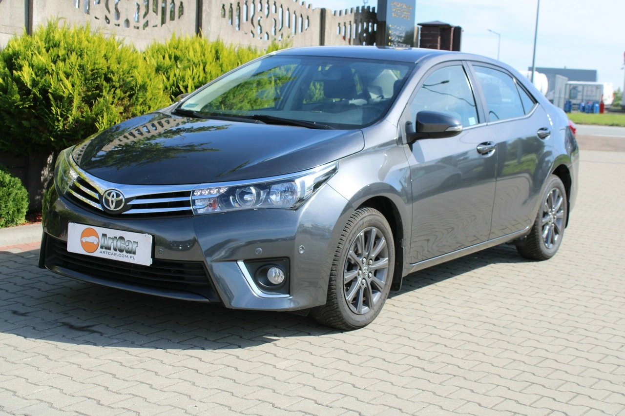 Toyota Corolla - Zdjęcie 12