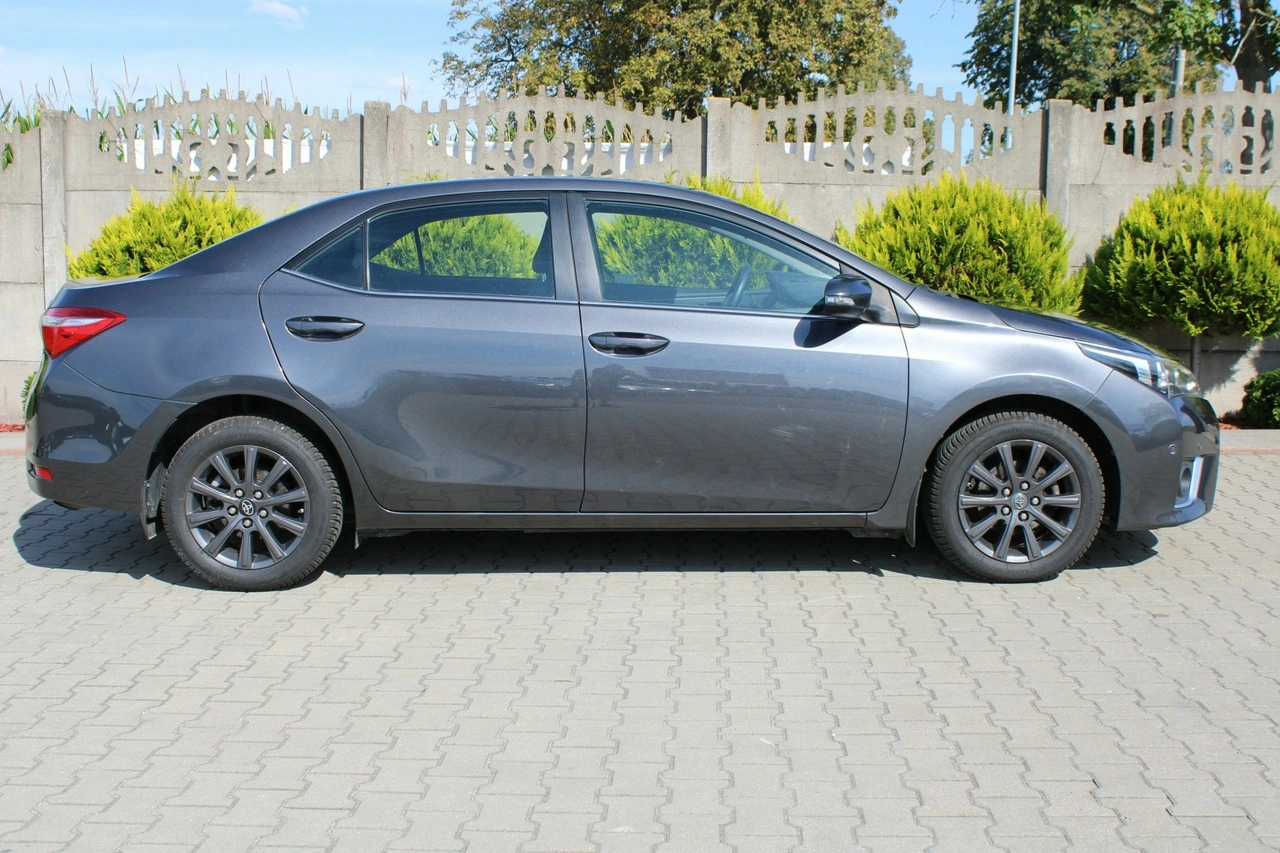 Toyota Corolla - Zdjęcie 10