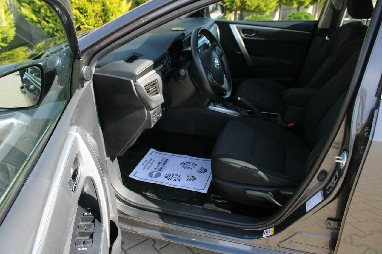 Toyota Corolla - Zdjęcie 20