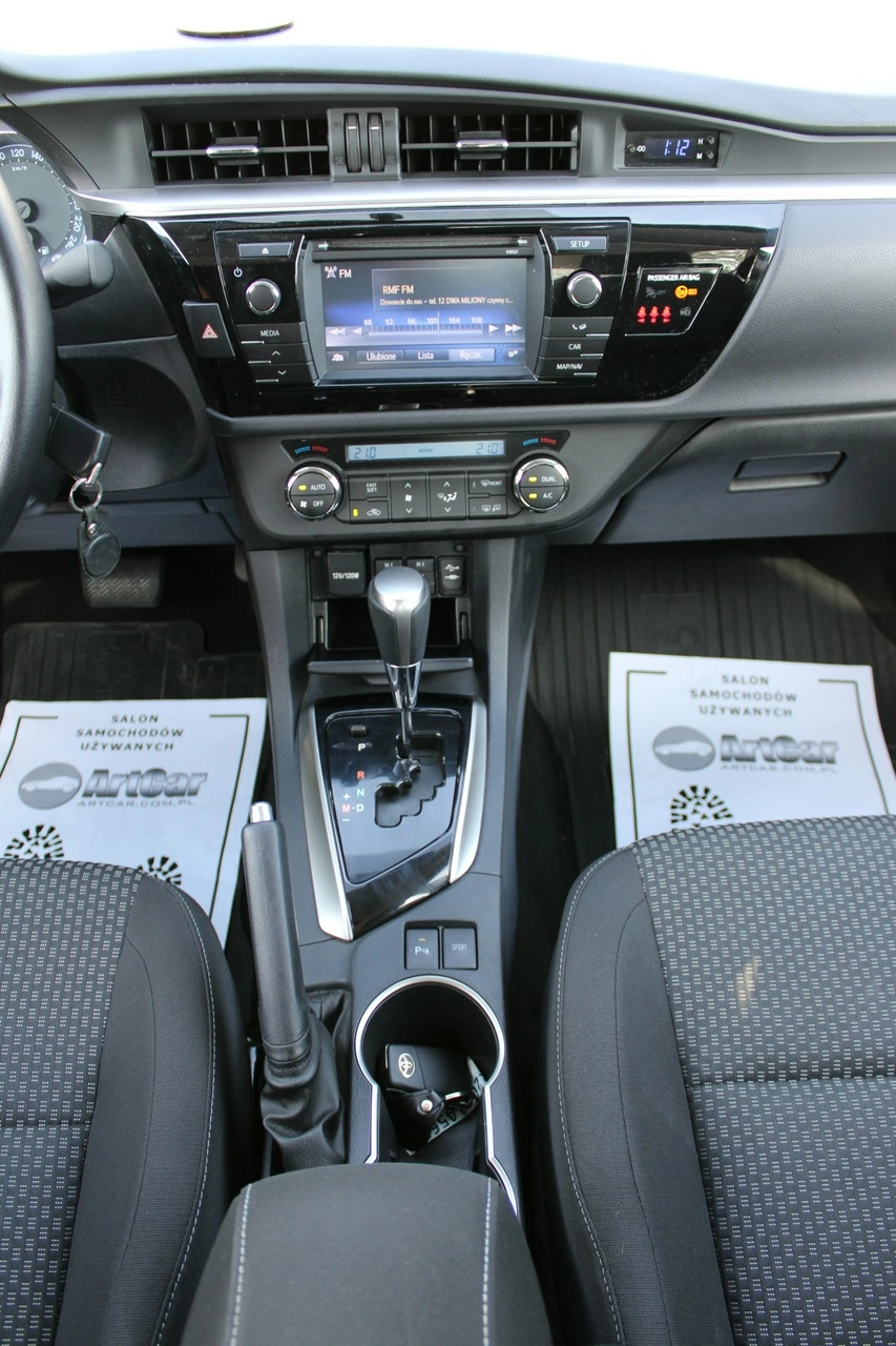 Toyota Corolla - Zdjęcie 29