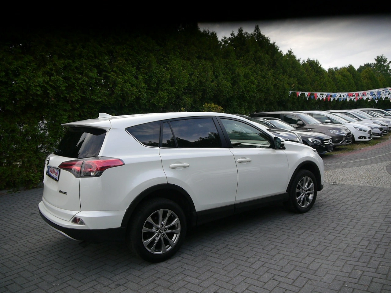 Toyota RAV-4 - Zdjęcie 10