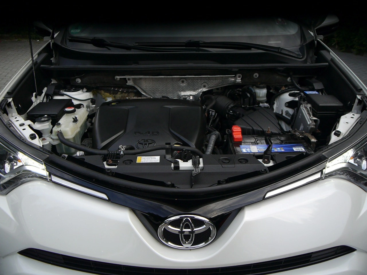 Toyota RAV-4 - Zdjęcie 15