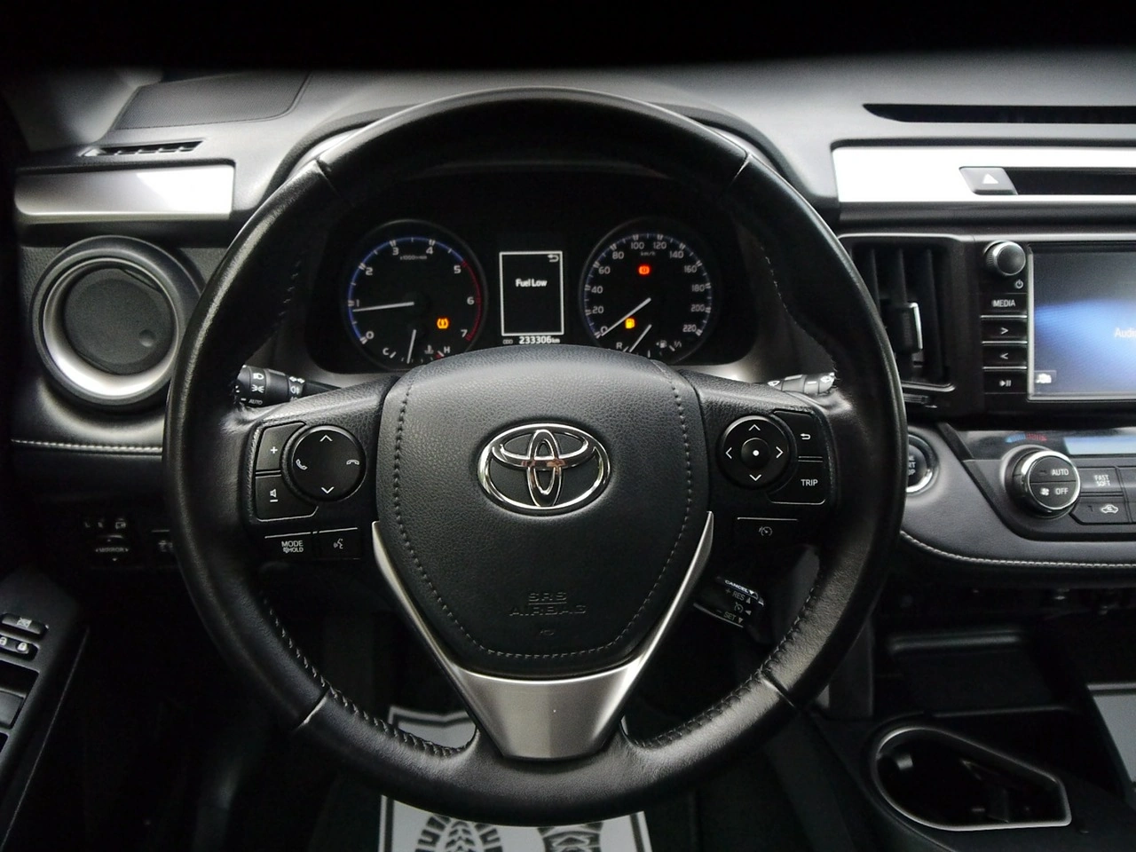 Toyota RAV-4 - Zdjęcie 16