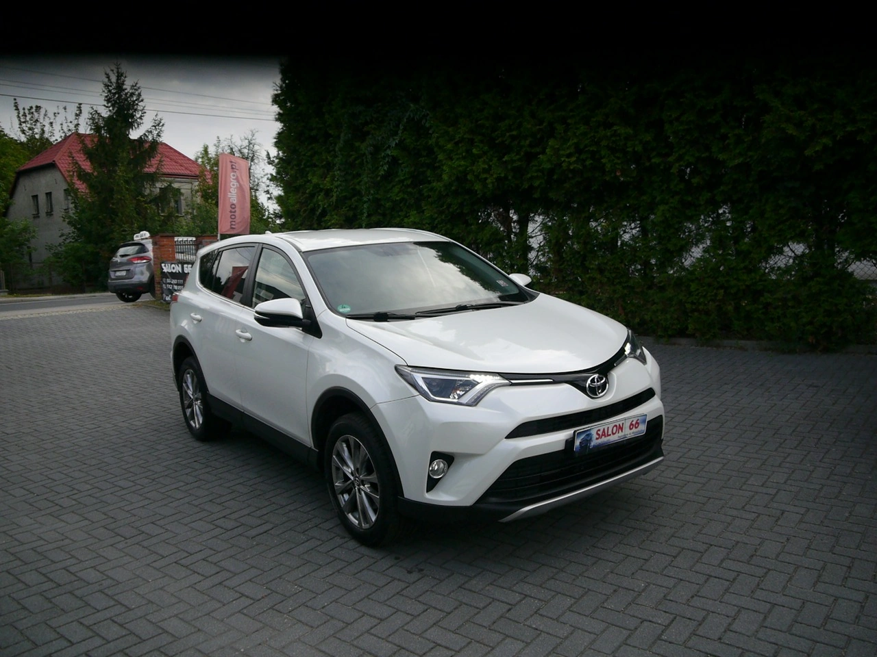 Toyota RAV-4 - Zdjęcie 2