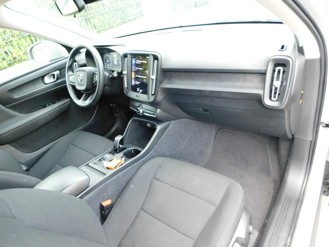 Volvo XC 40 - Zdjęcie 11