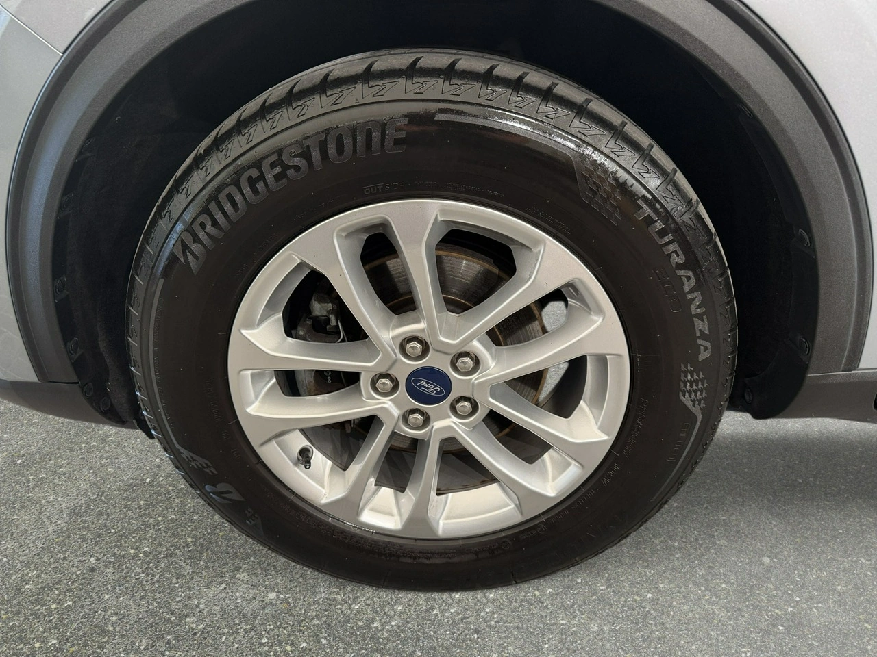 Ford Kuga - Zdjęcie 9
