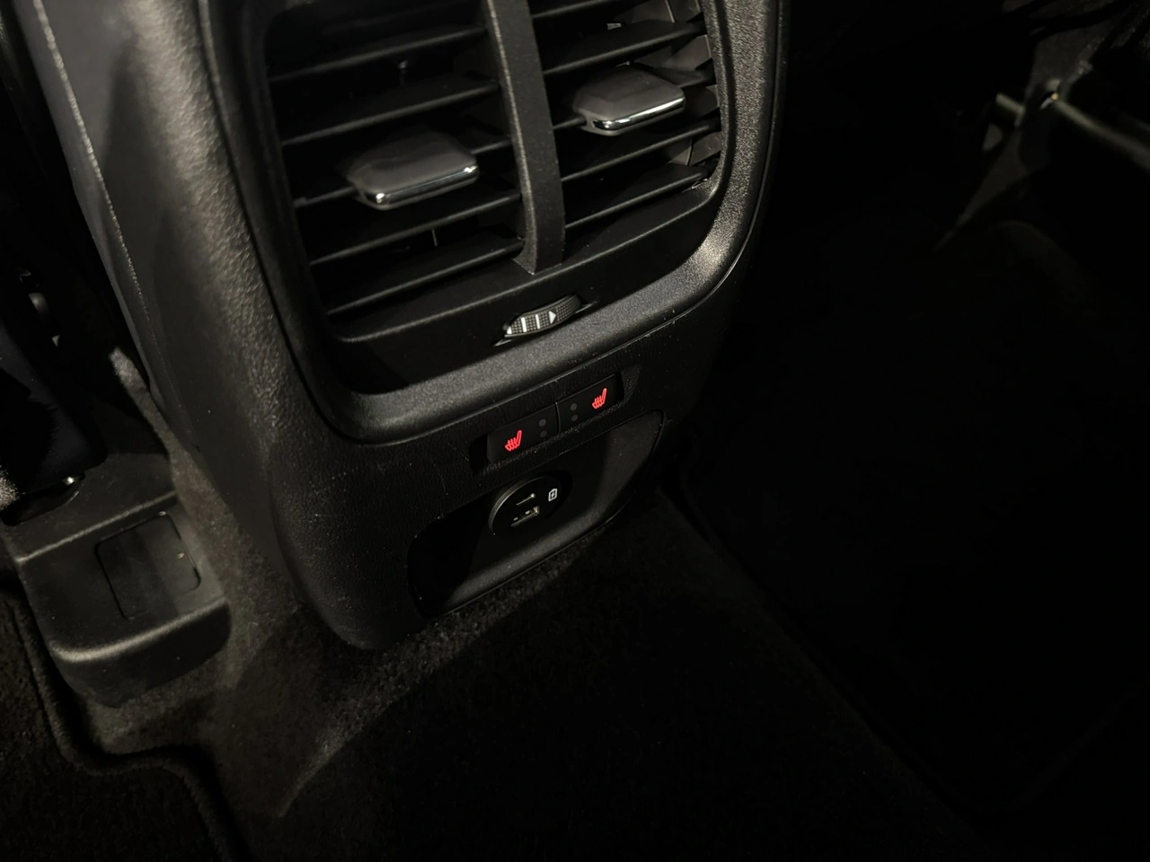Ford Kuga - Zdjęcie 26