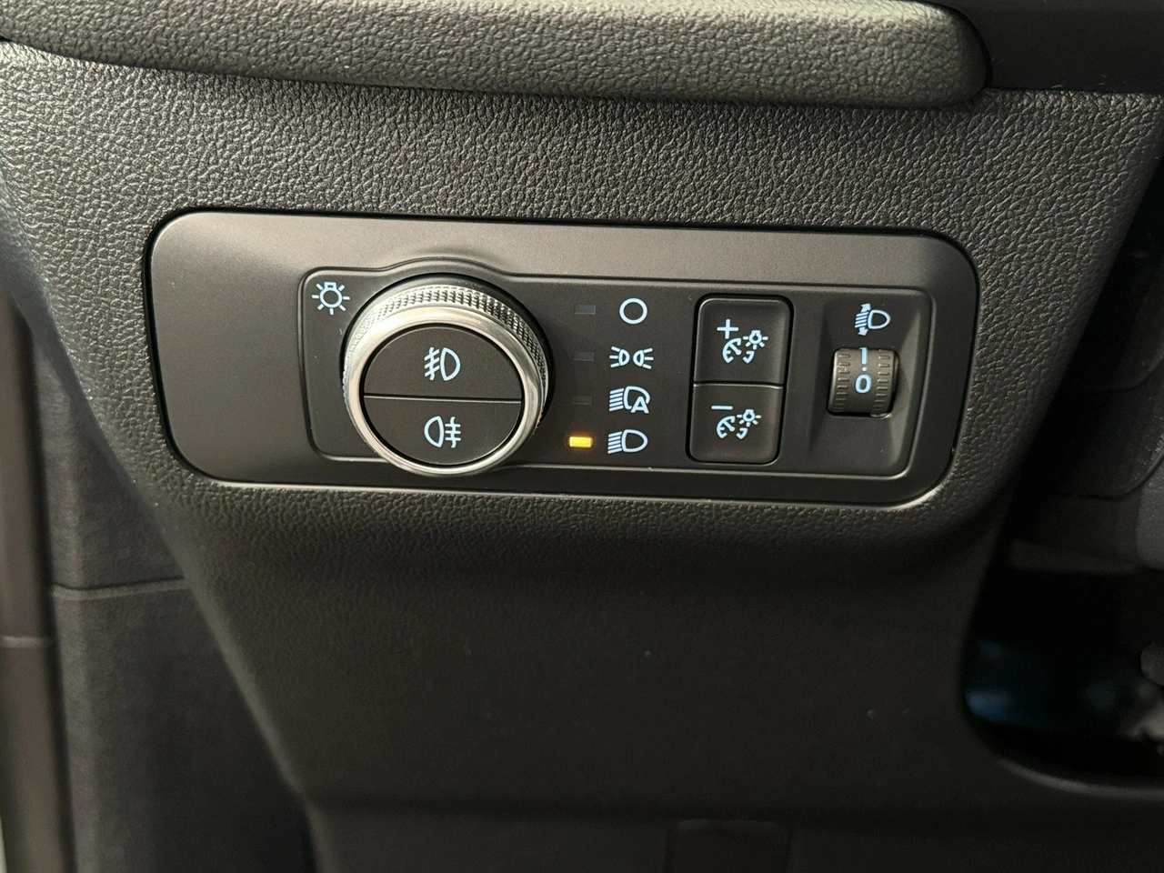 Ford Kuga - Zdjęcie 30