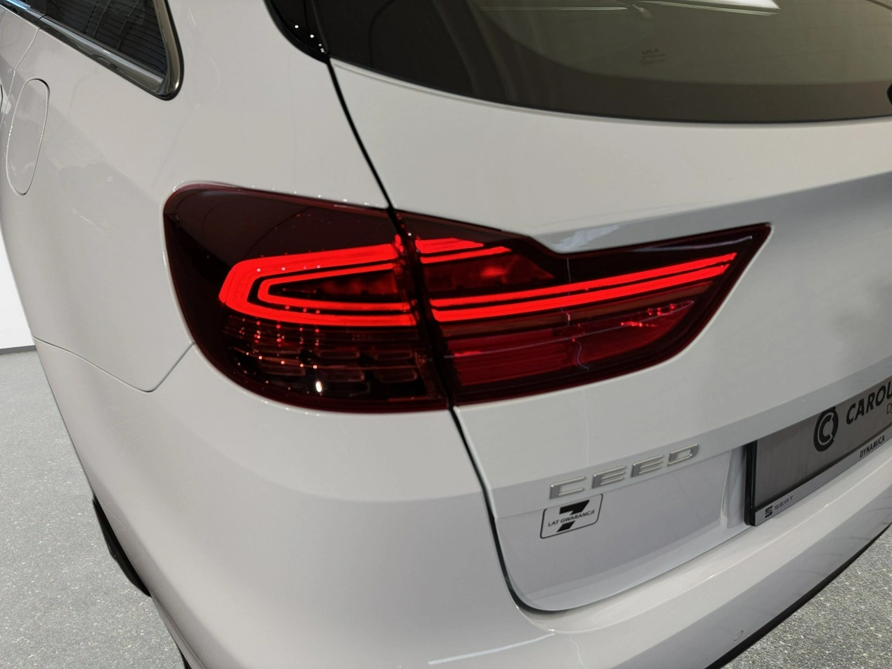 Kia Ceed - Zdjęcie 10