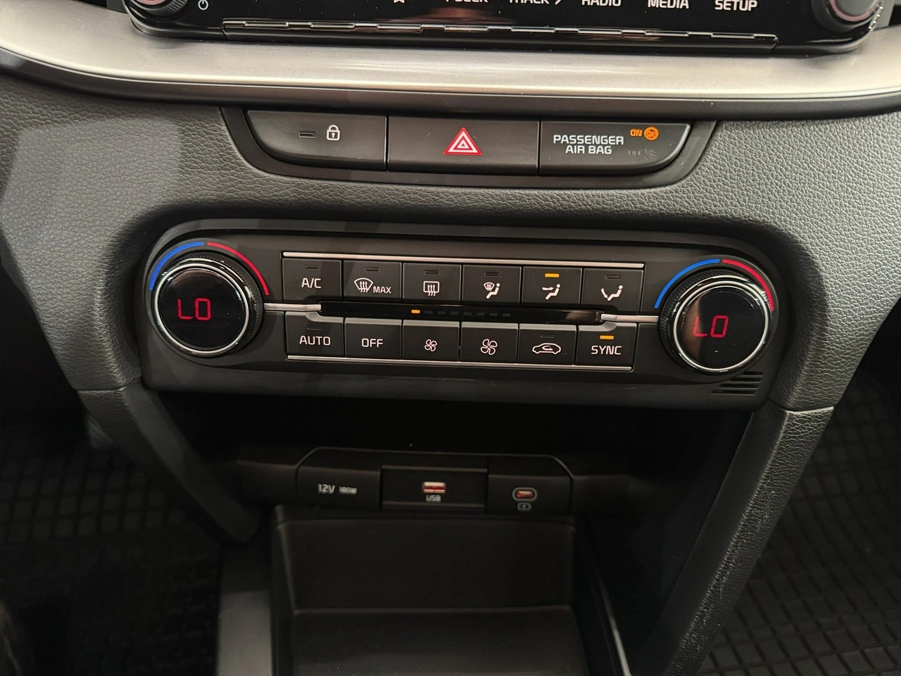 Kia Ceed - Zdjęcie 22