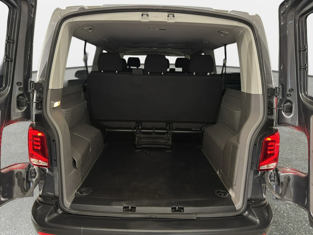 Volkswagen Caravelle - Zdjęcie 19