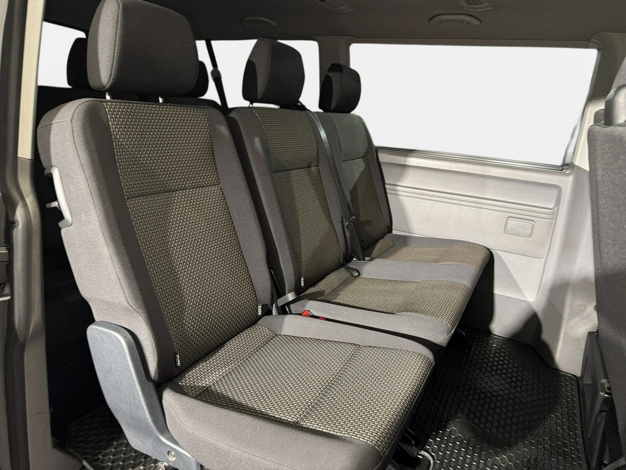 Volkswagen Caravelle - Zdjęcie 21
