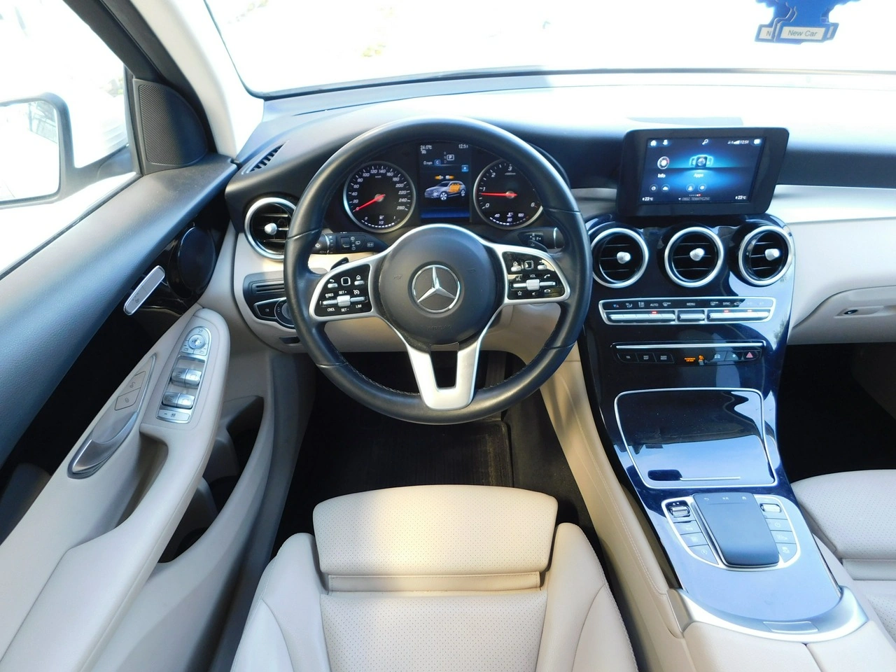 Mercedes GLC 200 - Zdjęcie 9