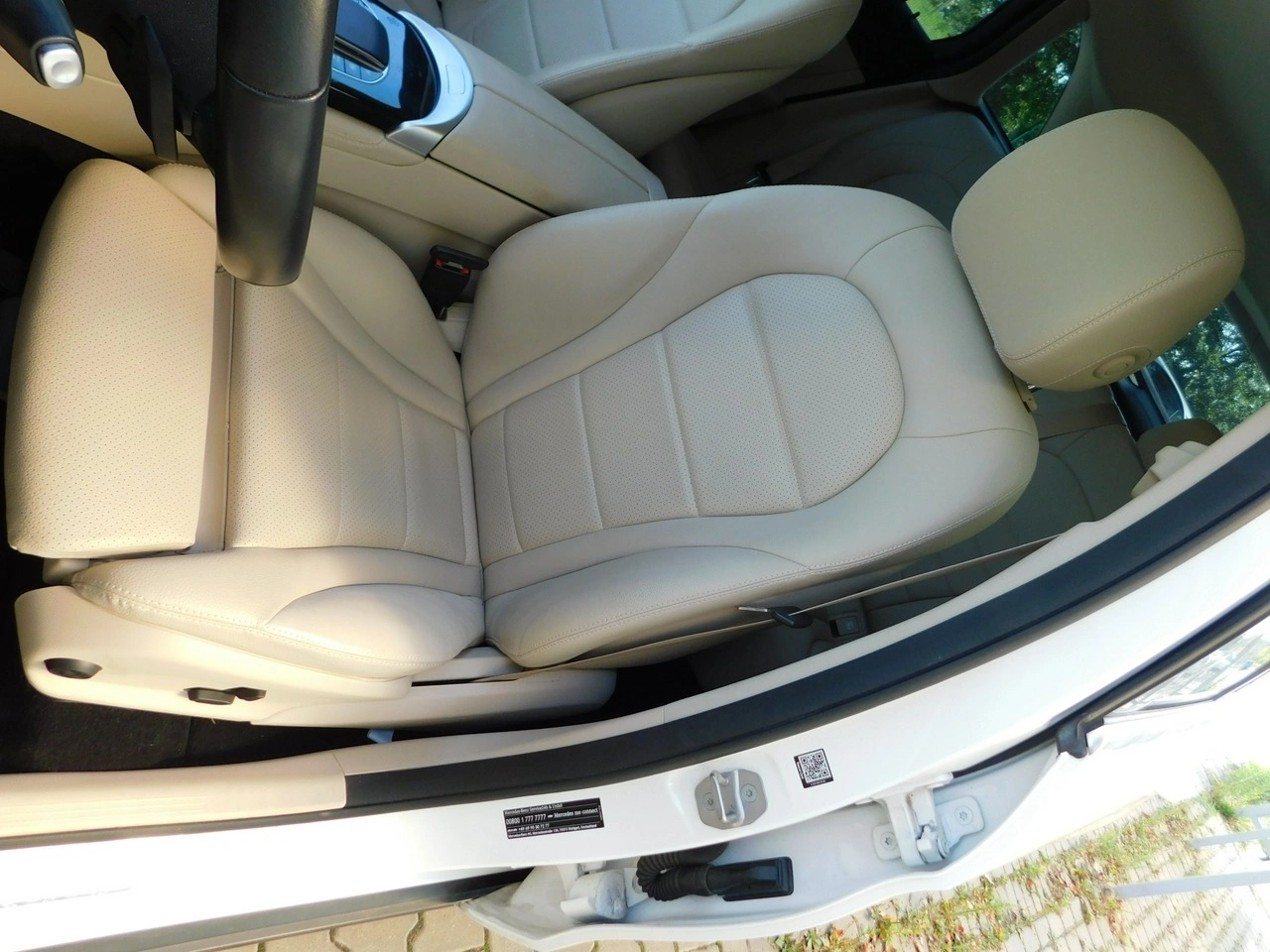 Mercedes GLC 200 - Zdjęcie 13