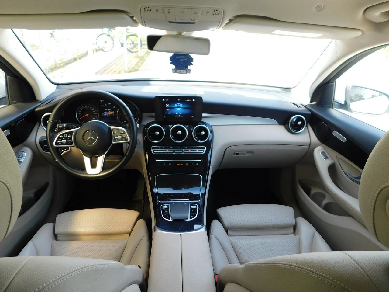 Mercedes GLC 200 - Zdjęcie 1