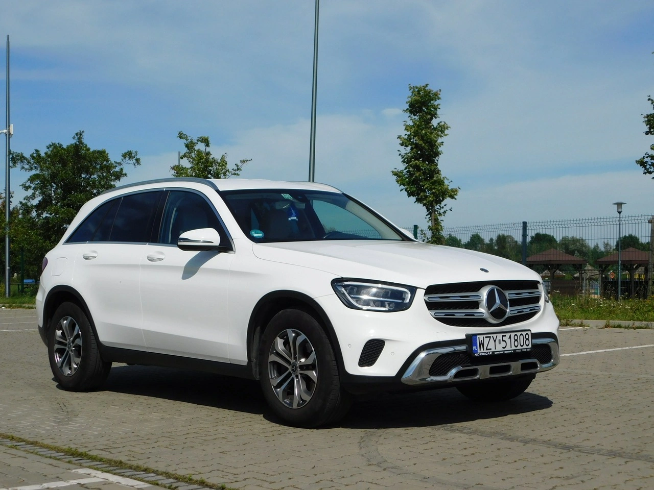 Mercedes GLC 200 - Zdjęcie 4